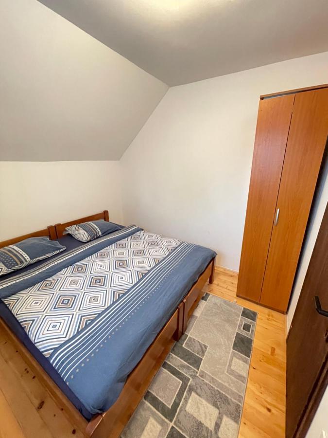 Underwoods Zabljak Guesthouse ภายนอก รูปภาพ