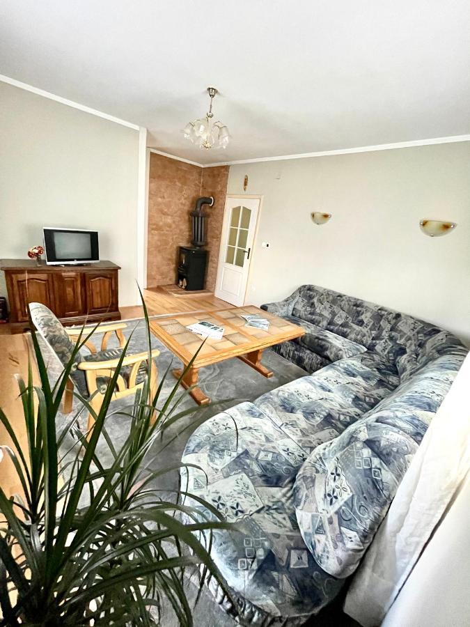 Underwoods Zabljak Guesthouse ภายนอก รูปภาพ