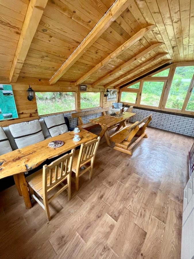 Underwoods Zabljak Guesthouse ภายนอก รูปภาพ